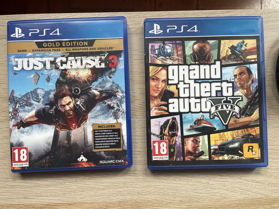 PS4 Slim 1 TB + 2 Comandos + 2 Jogos