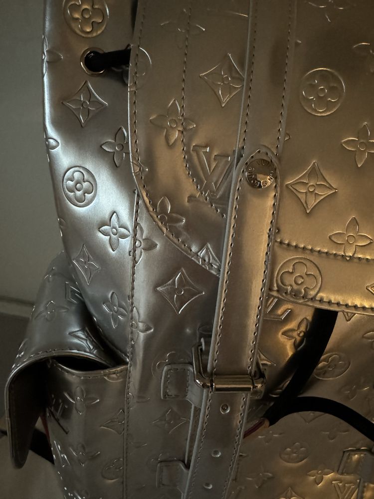 Louis Vuitton srebrny duży plecak nowy