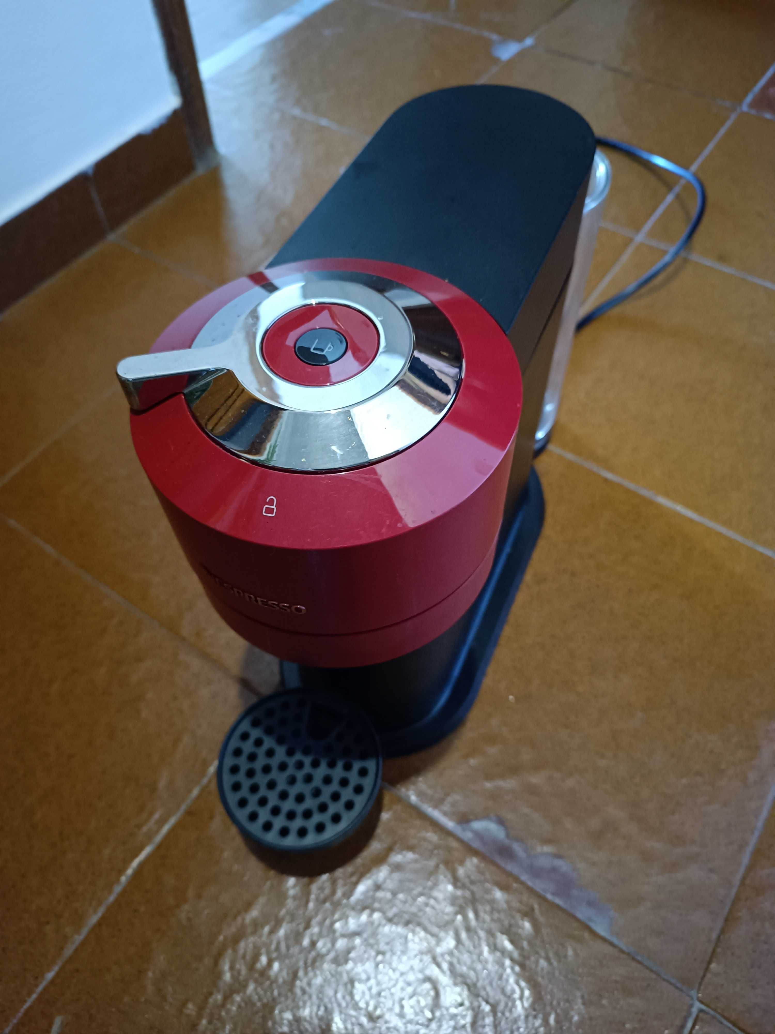 Maquina de café Nespresso Vertuo