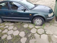VW Passat B5 sedan