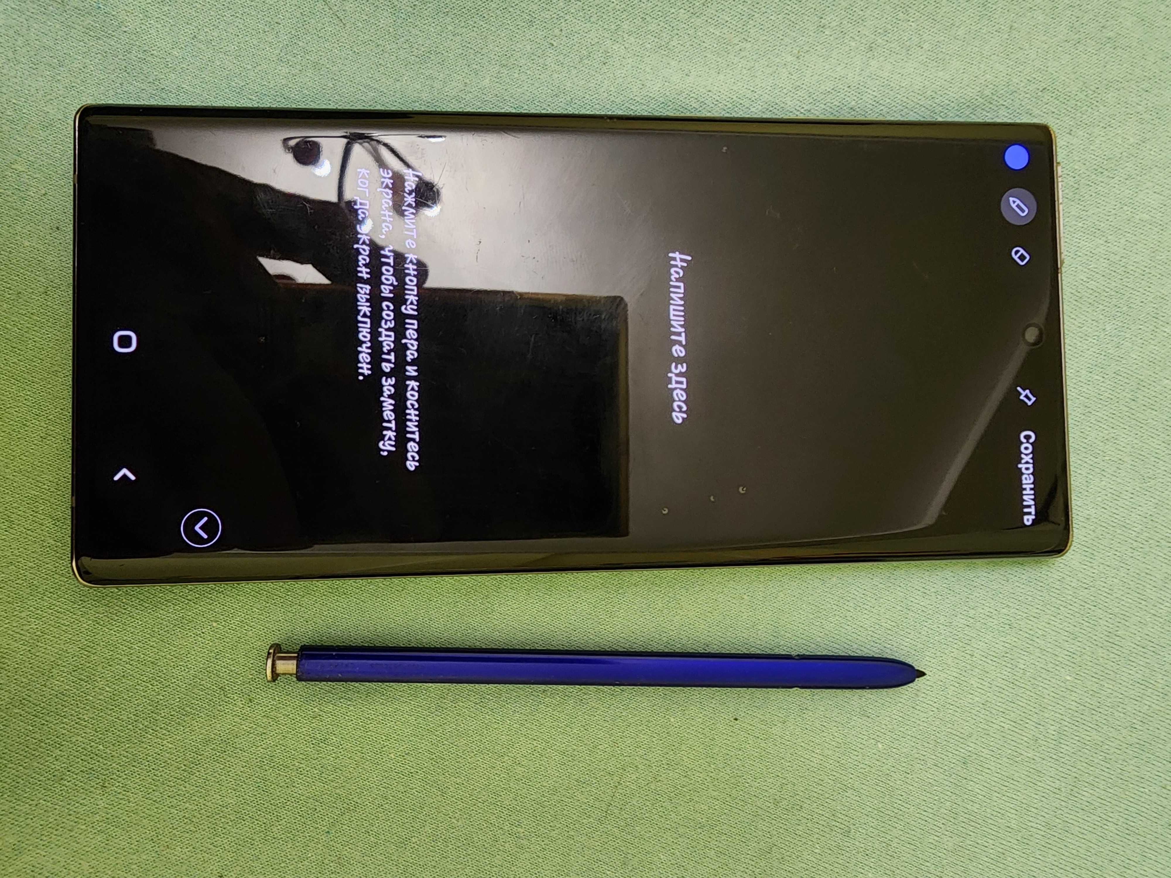 Смартфон Samsung Galaxy Note 10+