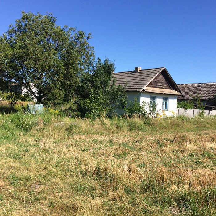 Продаж земельної ділянки під дачу.