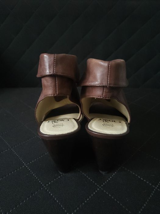 Sprzedam buty skórzane