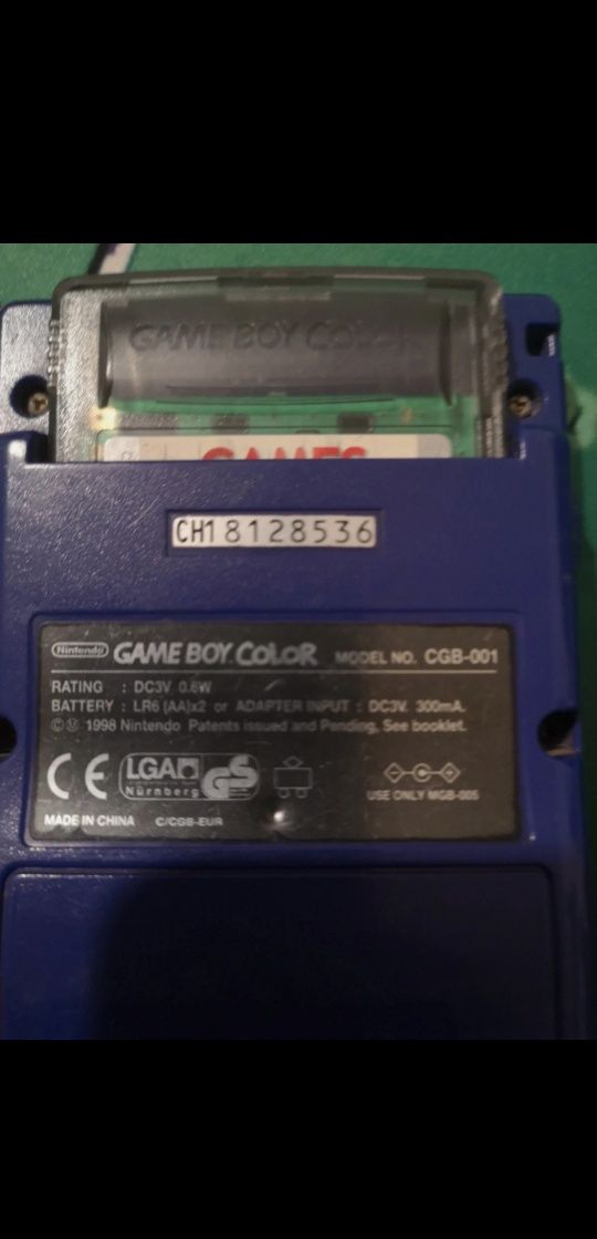 Game Boy color roxa toda original a trabalhar a 100%