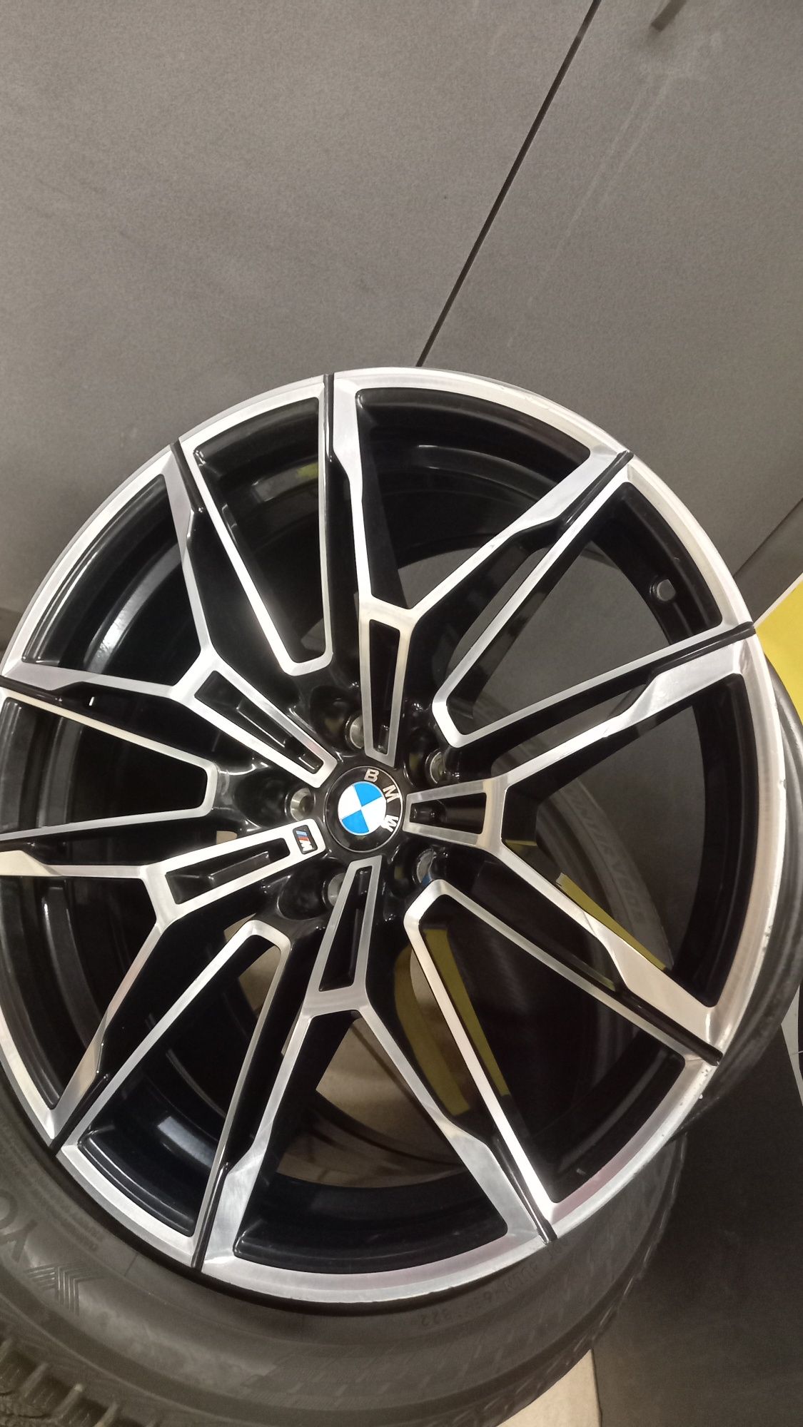 Oryginalna Felga BMW M3 M4 Przód 9.5J 19" ET 20 5x112  1szt