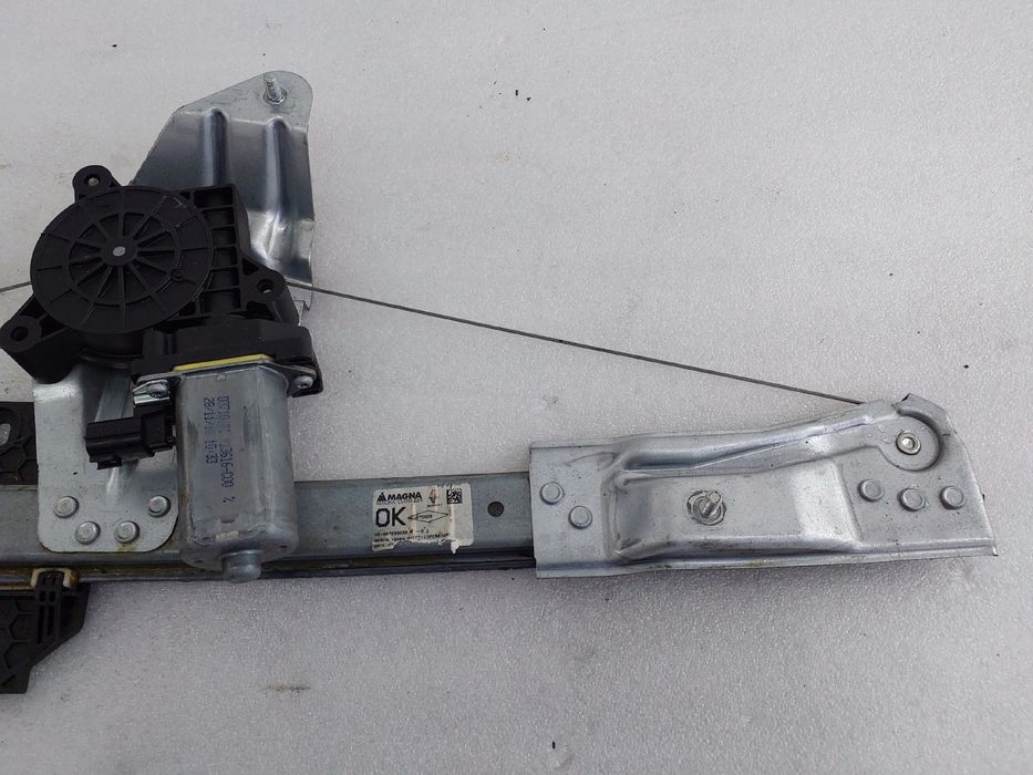 Elevador vidros frente direito DACIA Sandero II (5S_)