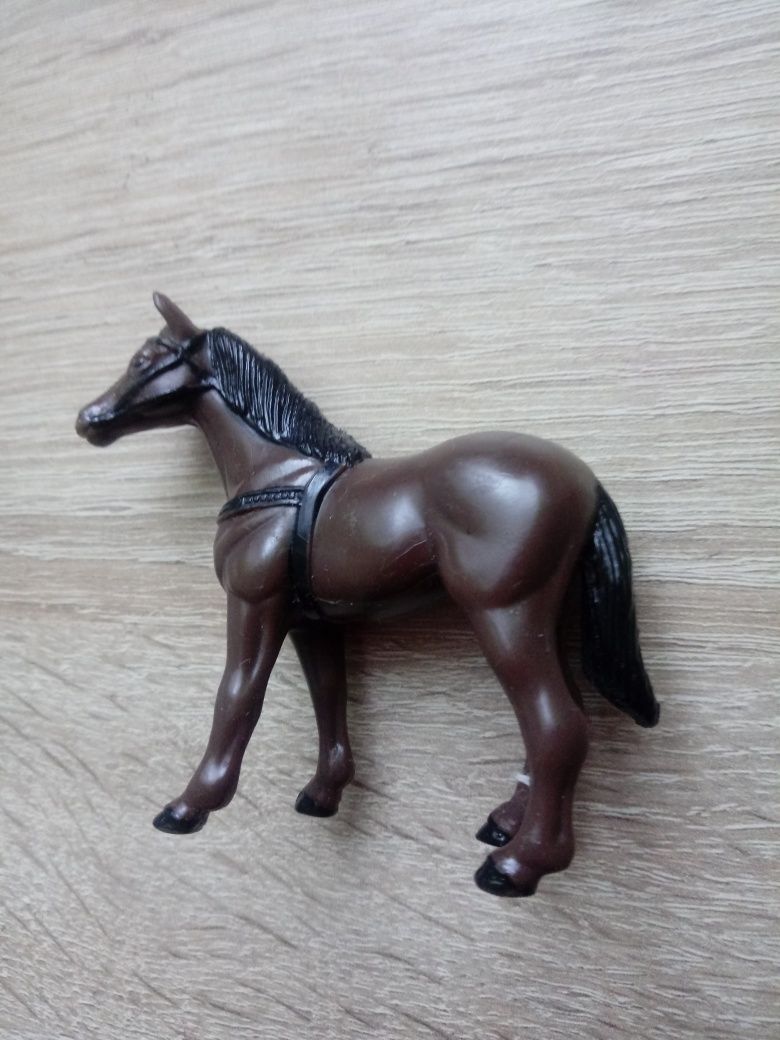 Figurka koń konik