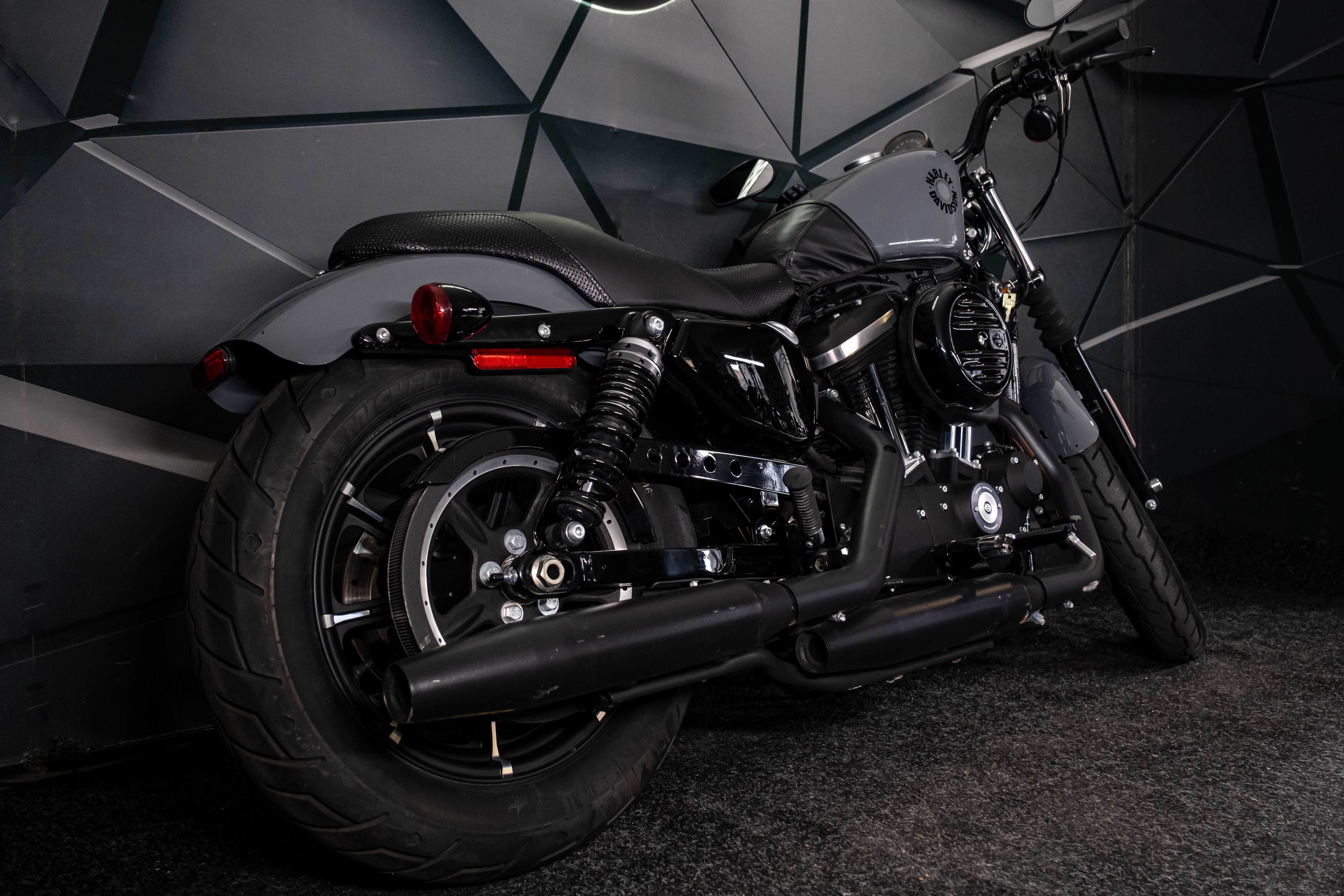 Harley-Davidson XL883 N
