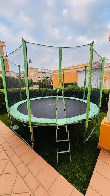 Trampolim SixBros 3,70 m – em ótimo estado