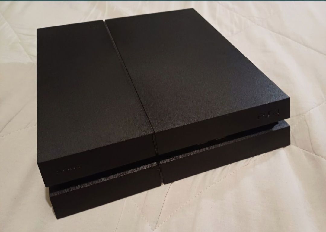 Playstation PS4 1TB + 2 Comandos Dualshock original