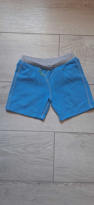 Spodenki dla chłopca 5-6 lat