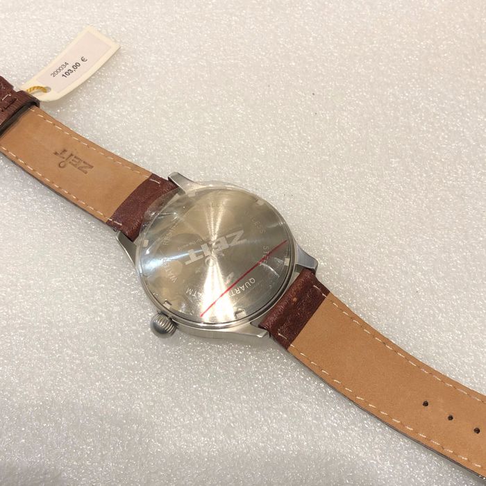 Relógio Zeit Quartz 42mm - Nunca Usado com Etiqueta