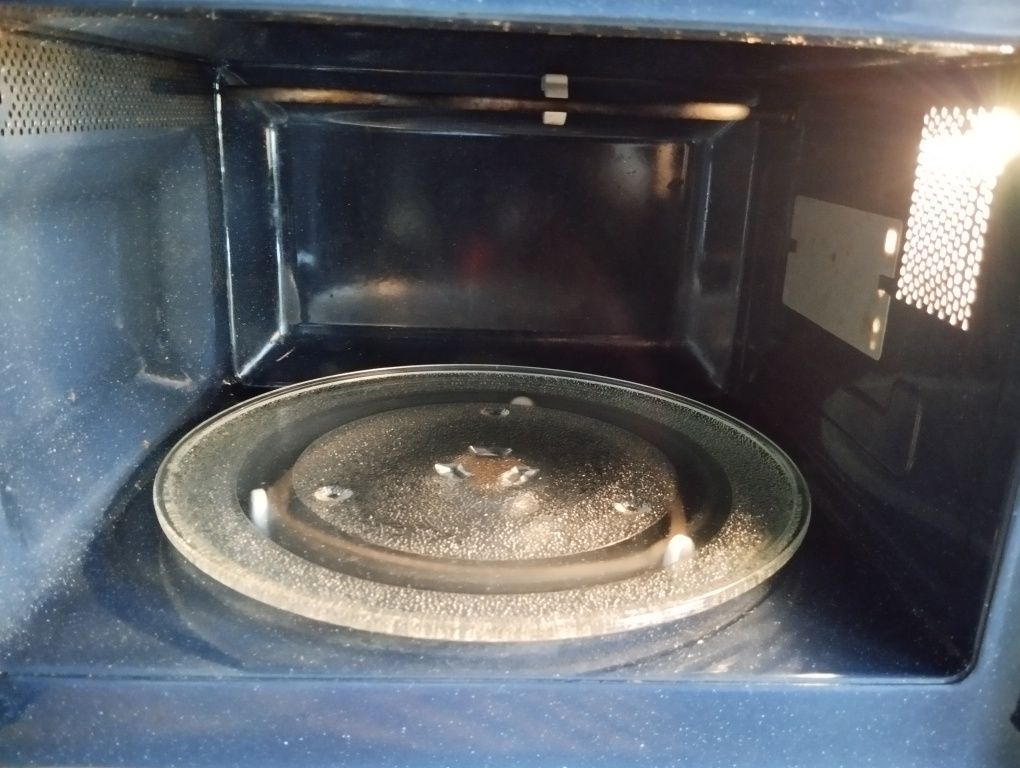 Kuchenka mikrofalowa Samsung GE83X