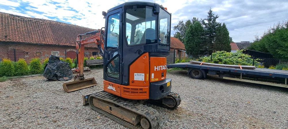 Minikoparka  Hitachi ZX 26U-6