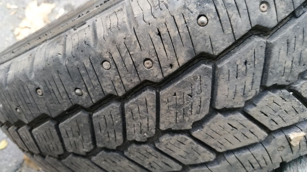 Продам диски r15 і дві шини
