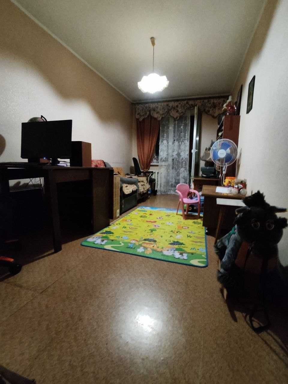 Продам 3 к. квартиру ж/м Северный, ул. Семафорная, 32