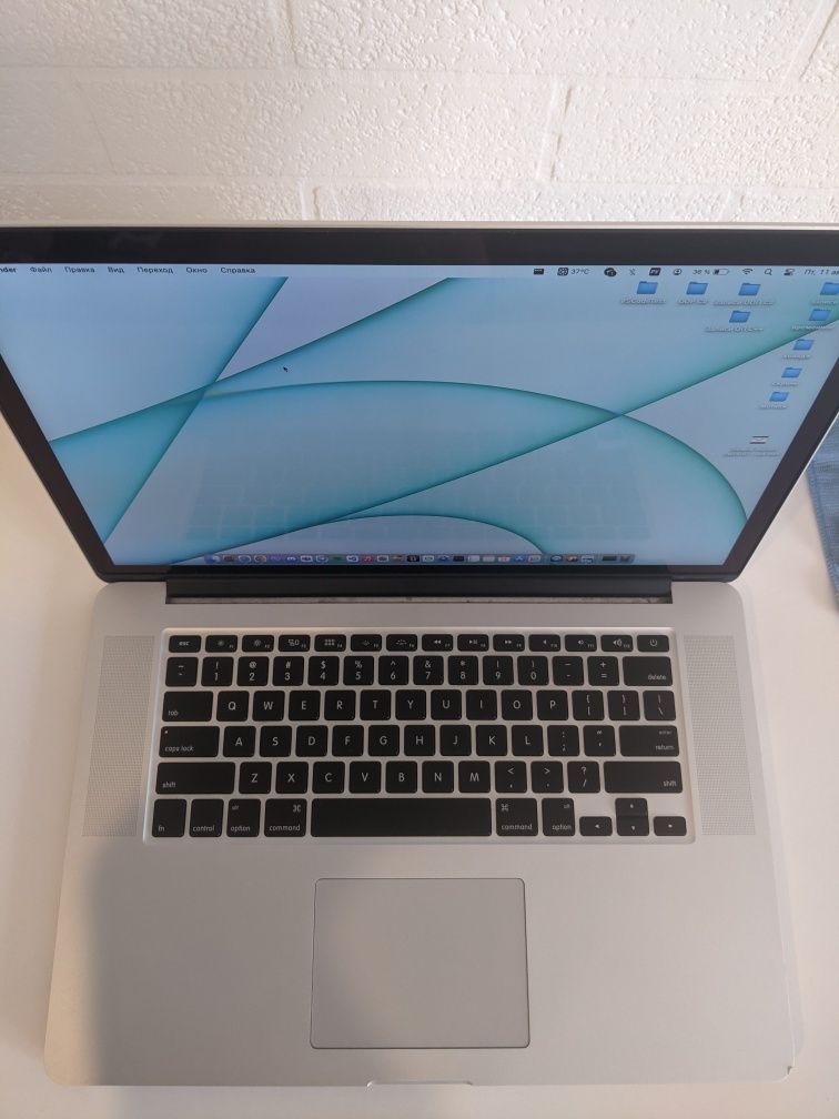 MacBook Pro 15 2015 16gb i7
