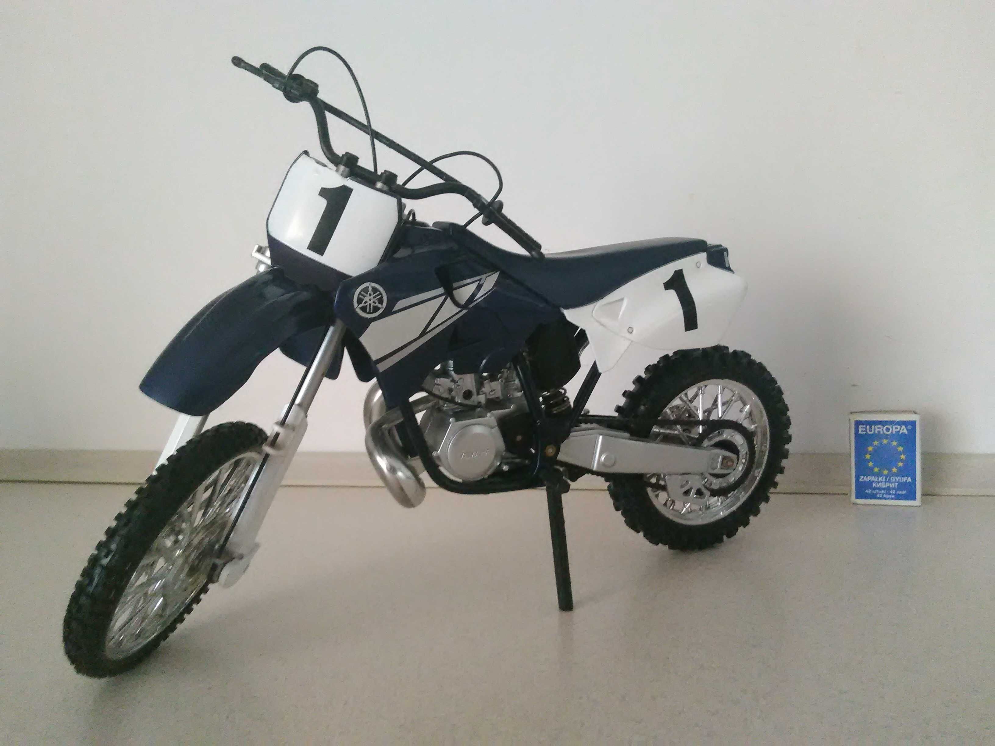 motor terenowy YAMAHA CROSS 125 lub 250 DUŻY model Motorsport