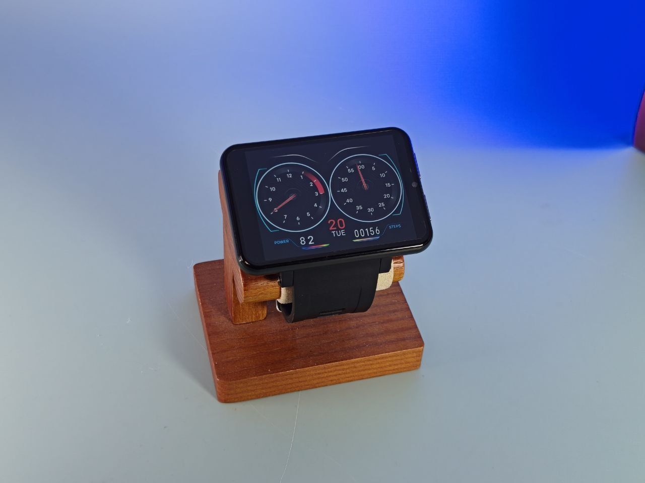 Смарт-часы Silvergear® Smartwatch XL с 2,4-дюймовым сенсорным экраном