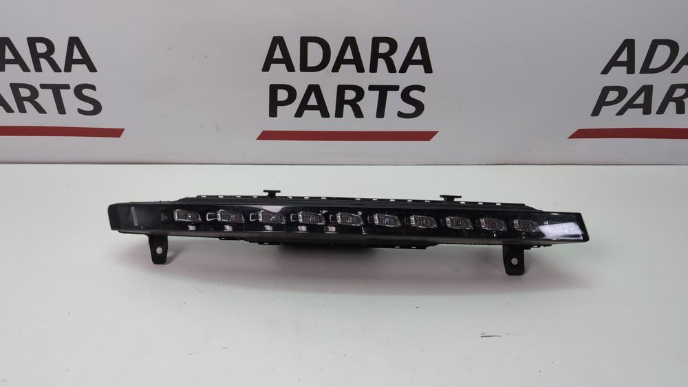 Светодиодный указатель поворота правый для Audi Q7 2009-2015