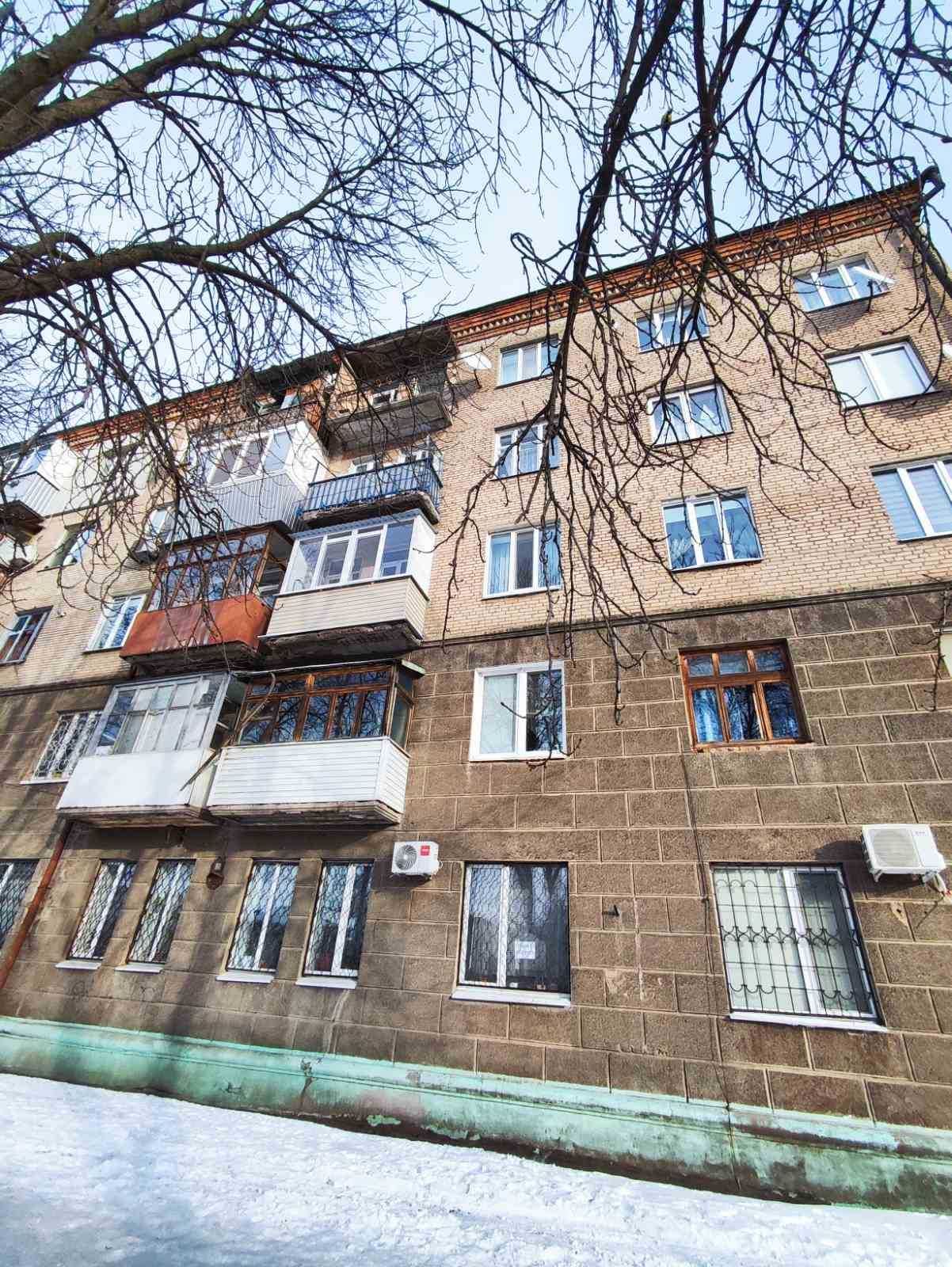 Продам 2к кв. с камином и ремонтом ,район вокзала (АБ)