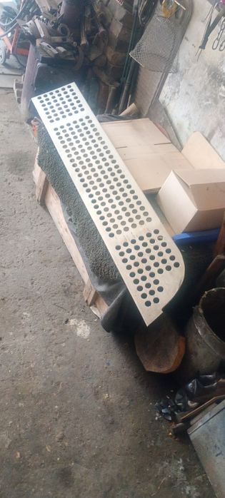 Решітка нержавійки товстостіна