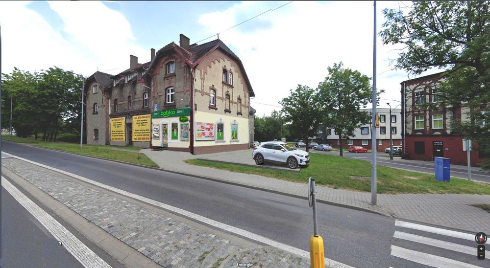 Sprzedam tanio lokal użytkowy Bytom na handel gabinety lekarskie biura