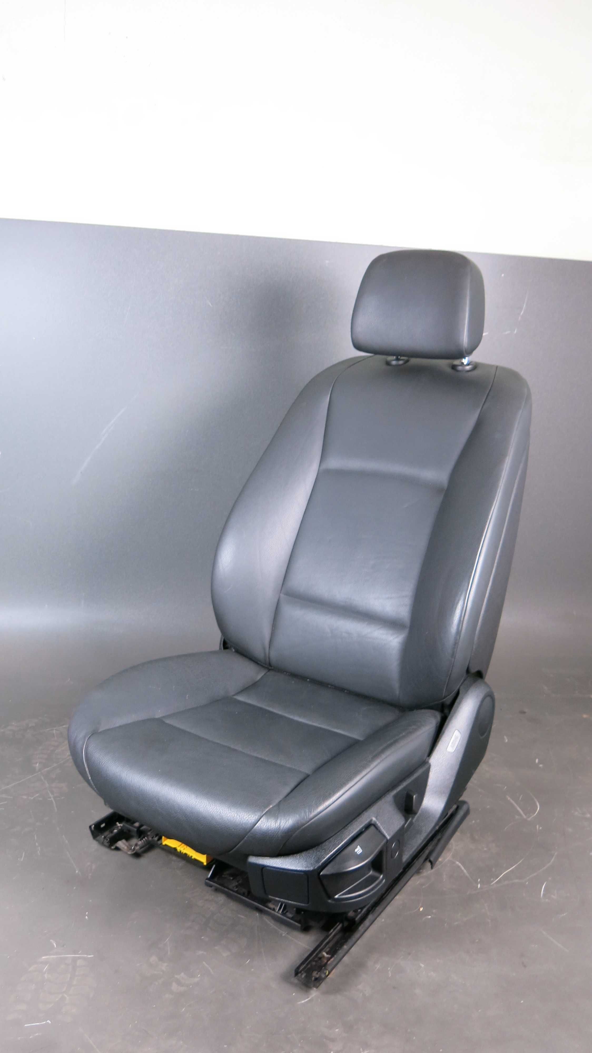 BMW F10/F11- Fotel przedni kierowcy skóra grzany