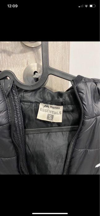 czarna kurtka wiosenno-zimowa