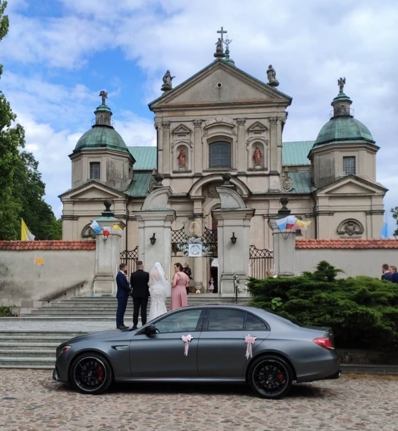 Wynajem Auto do Ślubu Mercedes-Benz limuzyna AMG za 599