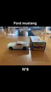Ford Mustang N8 colecionável