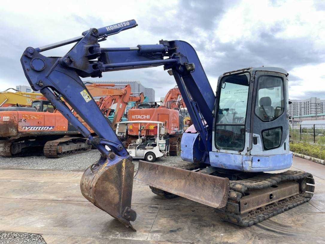 Экскаватор гусеничный Komatsu PC78UU-6EO