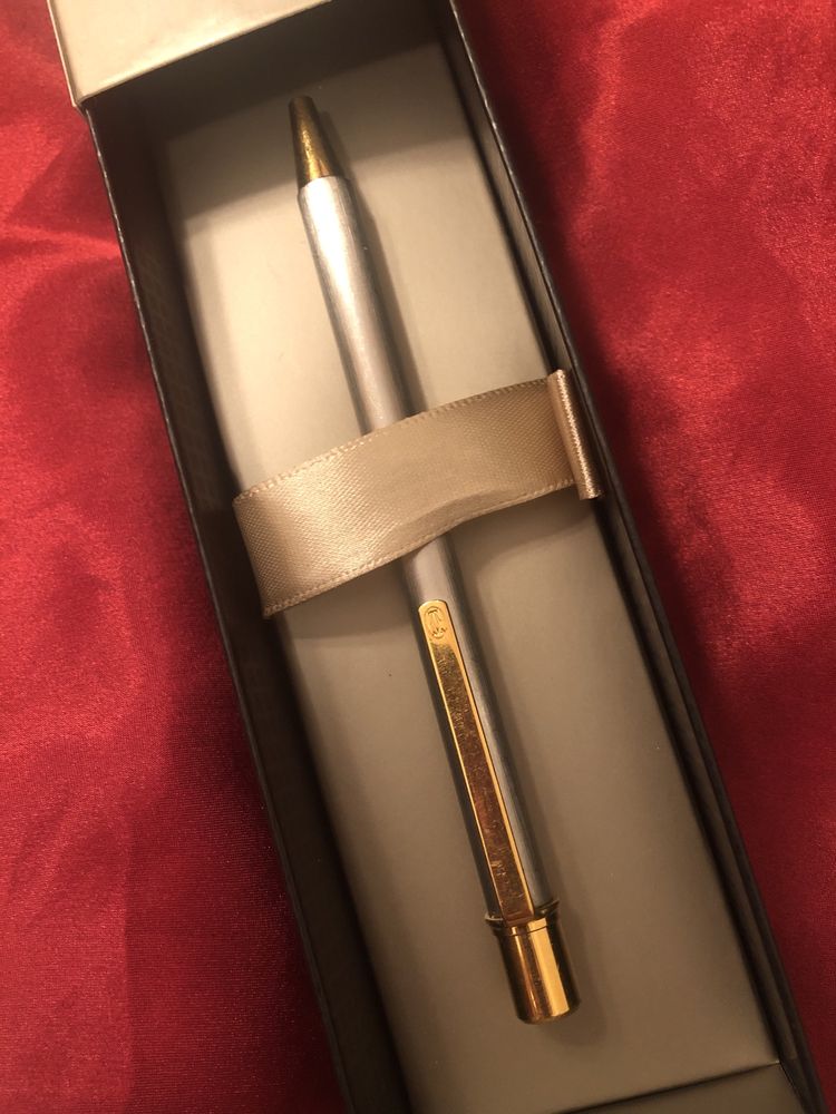Srebrno-złoty długopis Cartier w super cenie!