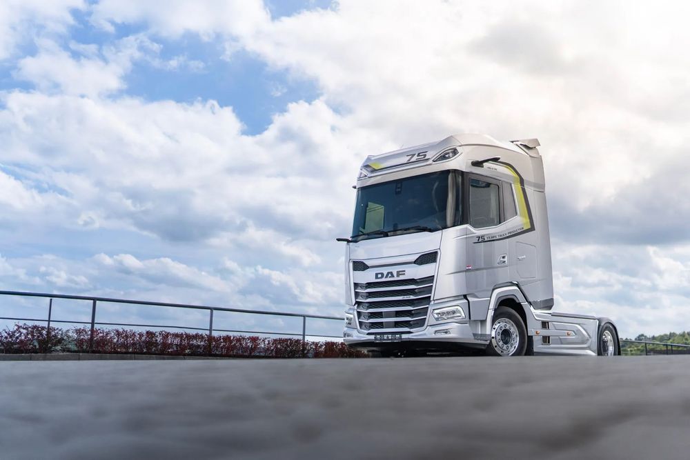 DAF XG+ 530 FT / STANDARD  XG+ 530 FT / STANDARD / Limitowana wersja 75