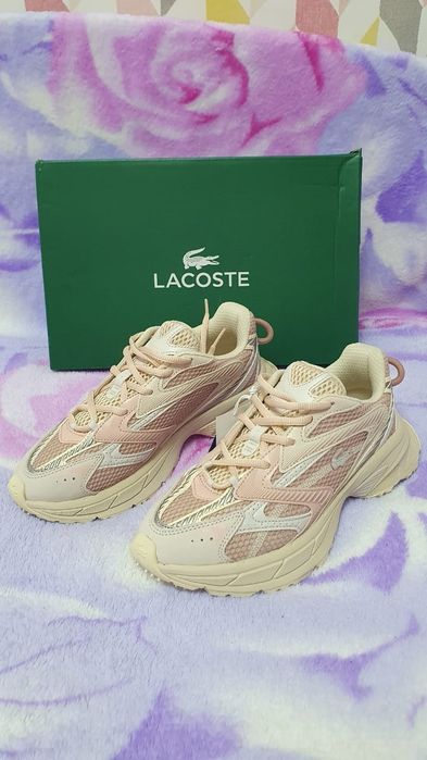 кросівки Lacoste