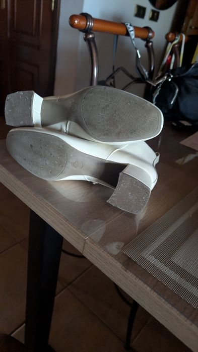 Botas brancas 38