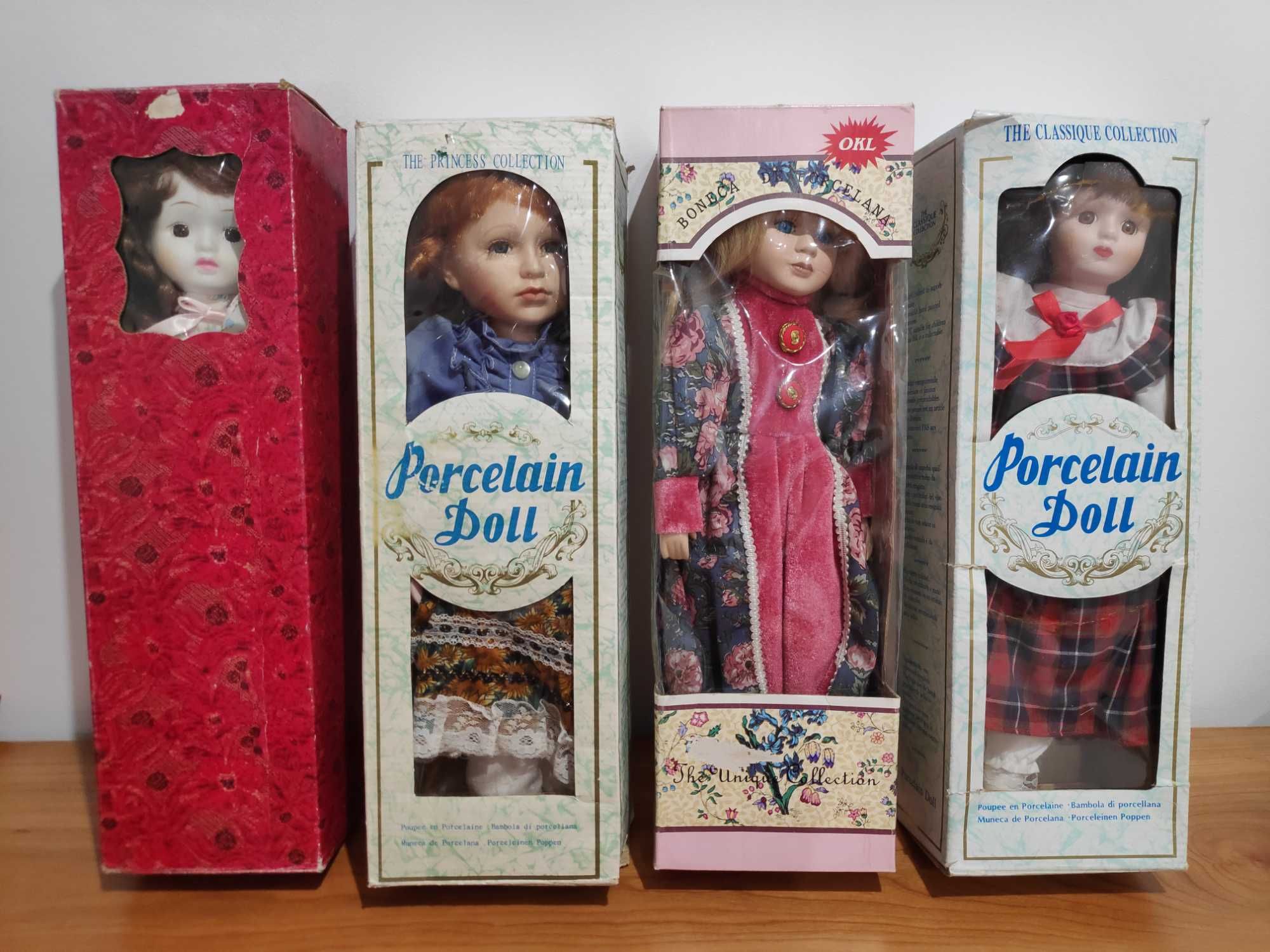 Bonecas de porcelana em caixa