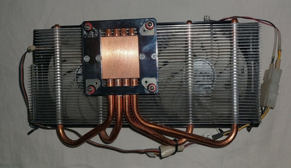 Продам охлаждение для видеокарты Arctic Cooling Accelero Twin Turbo