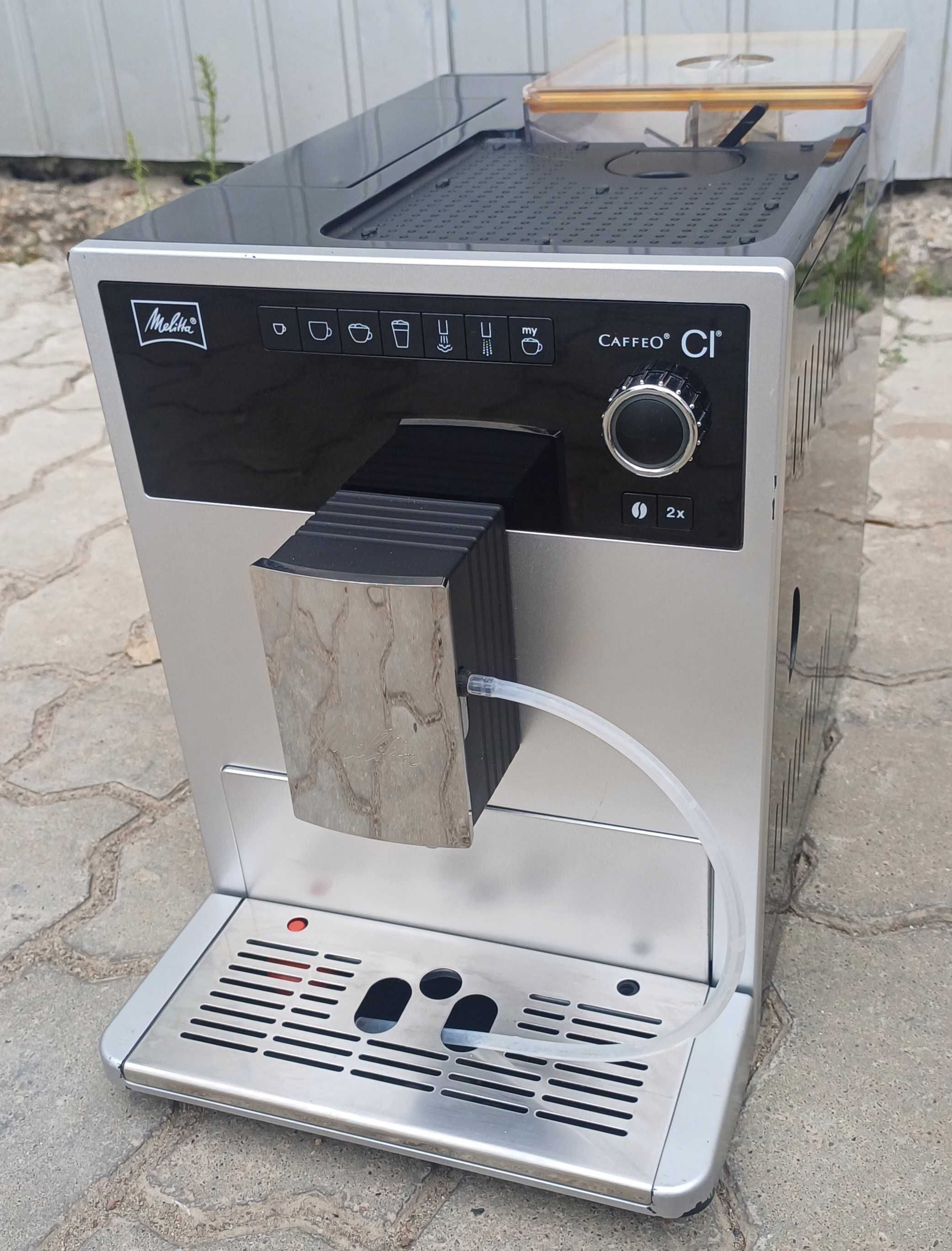 Б/у кофемашина кофеварка Мелита Melitta Caffeo CI серебристая