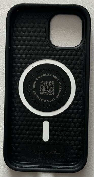 RhinoShield SolidSuit iPhone 15 etui czarne MagSafe 3,5m ochrony