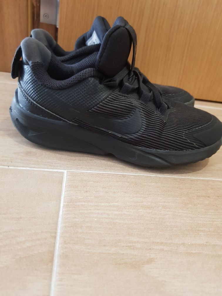 Sapatilhas Nike 31