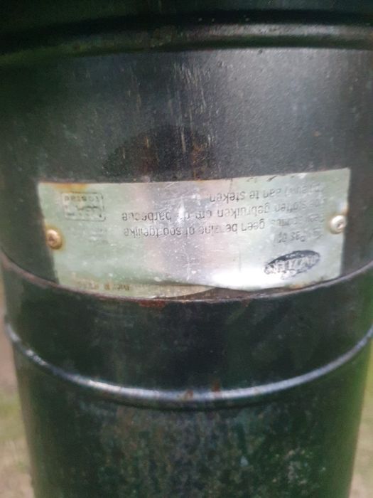 Sprzedam kominek ogrodowy  stan dobry  niewielkie ślady użytkowania