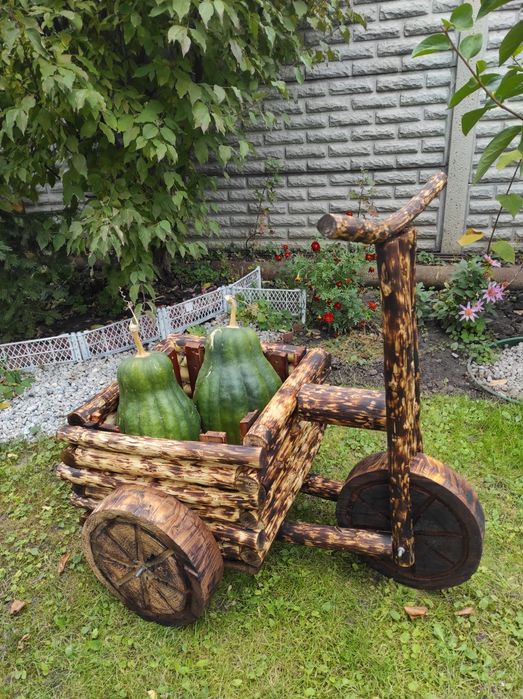 Декоративный цветочник - велосипед для дома или дачи.