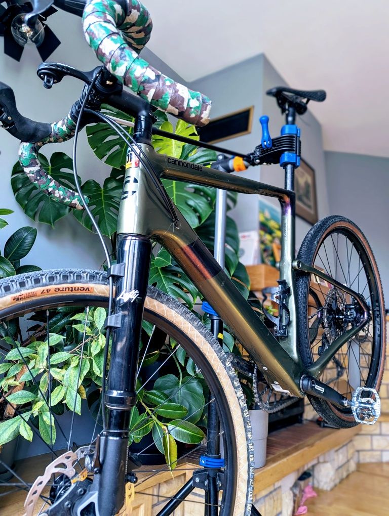 Gravel Full: Cannondale Topstone Carbon Lefty 3, M