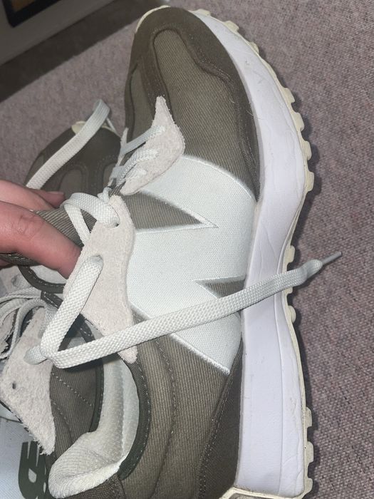 New Balance 327 na jesień idealne butelkowa zieleń khaki