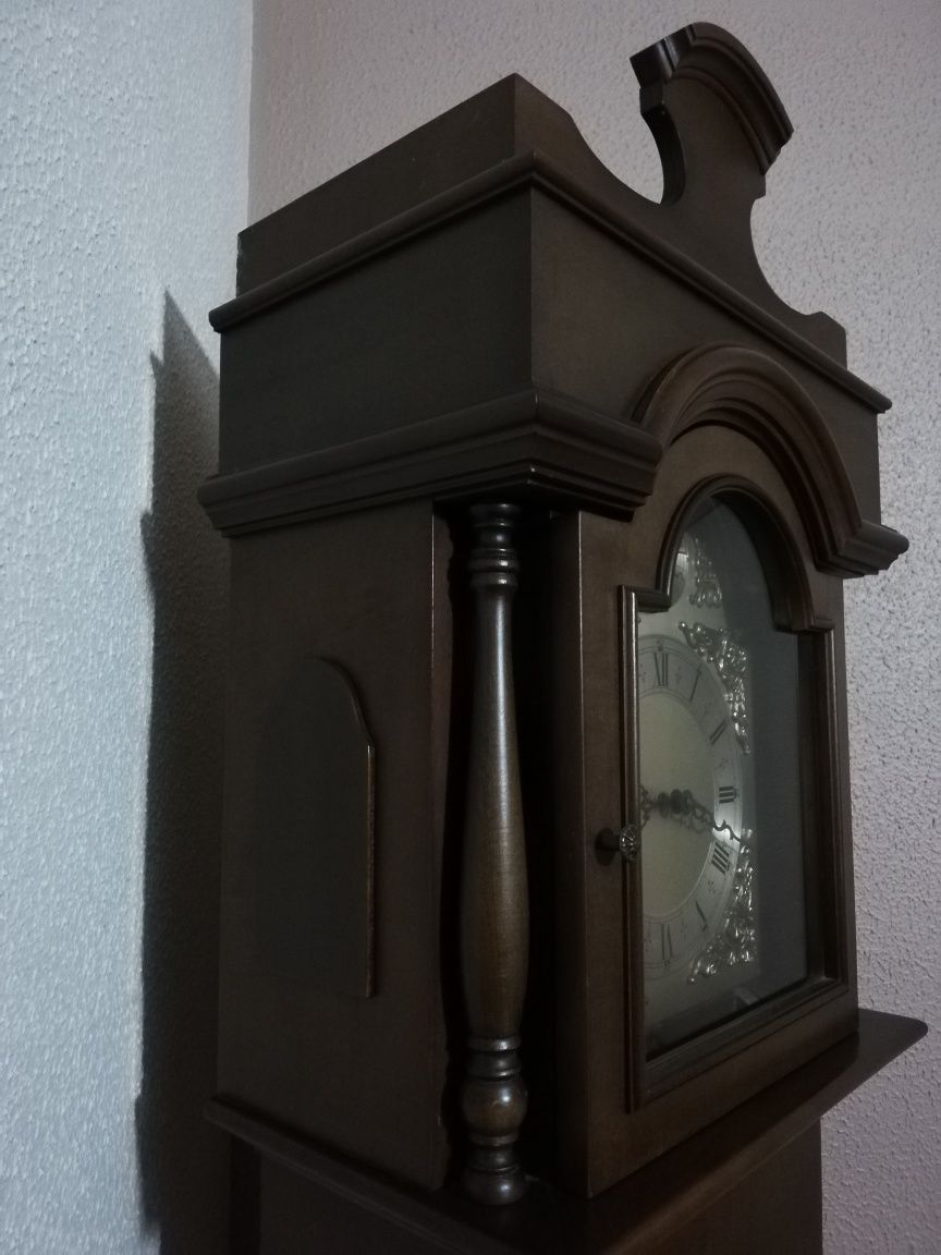 Relógio de pé Tempus Fugit. Madeira de alta qualidade!!!