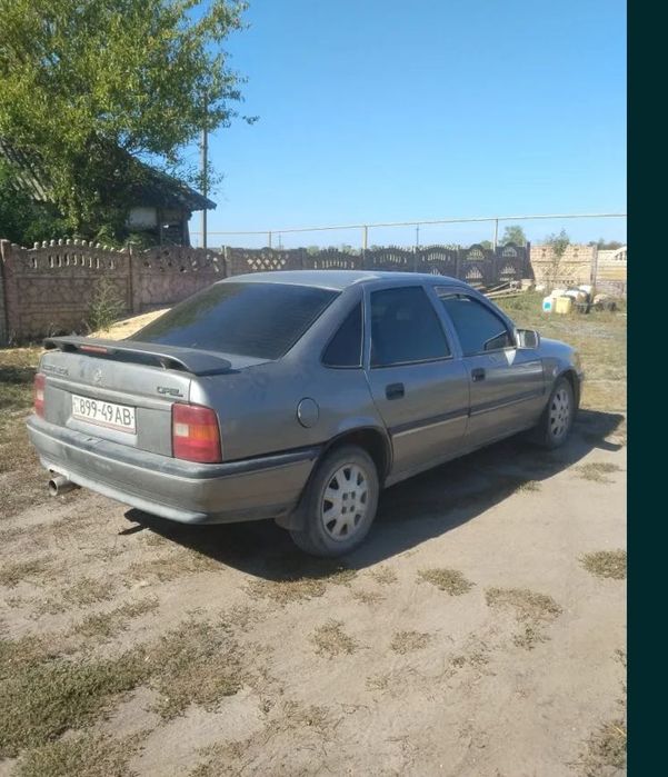 Продам Opel Vectra на полном боевом ходу