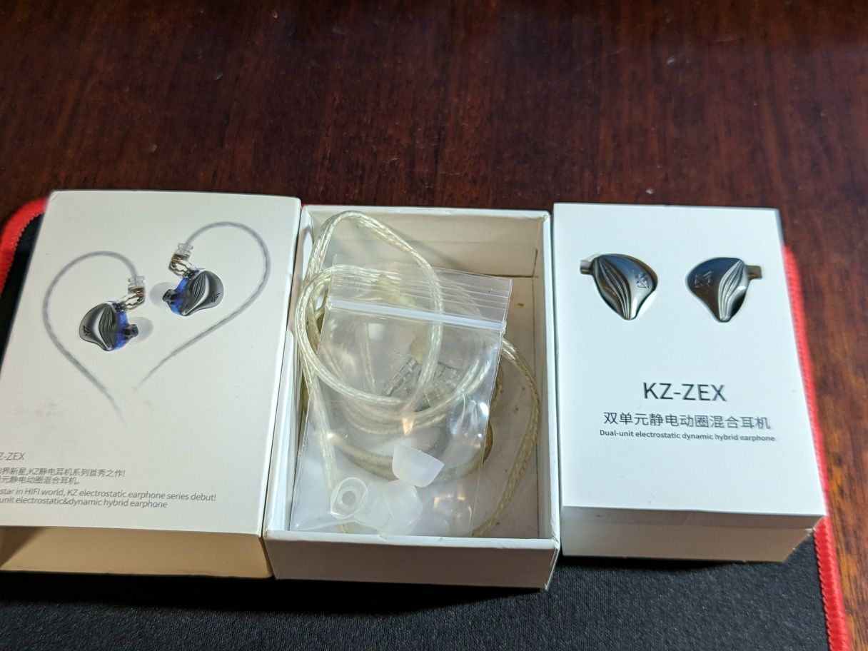 Гібридні навушники KZ ZEX з електростатичним та динамічними драйверами