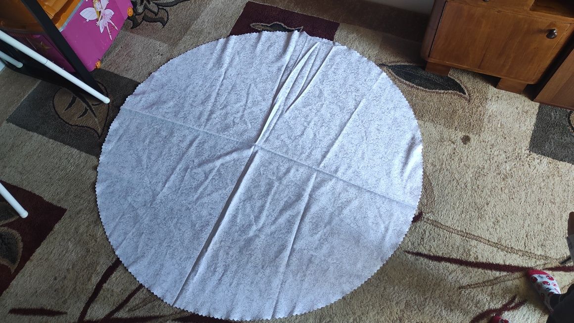 Obrus okrągły srebrny 140cm