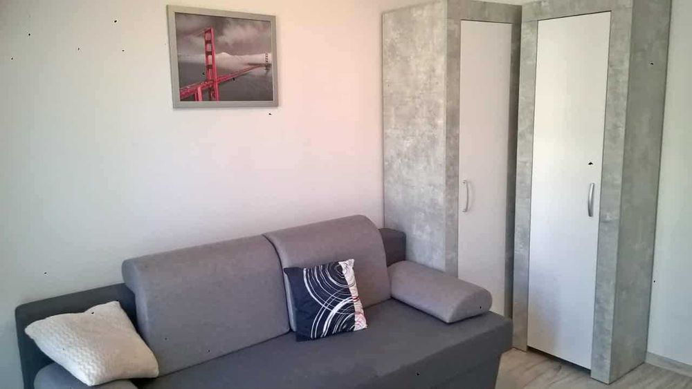 Mieszkanie dwupokojowe oddzielna kuchnia Stabłowice. Najem okazjonalny